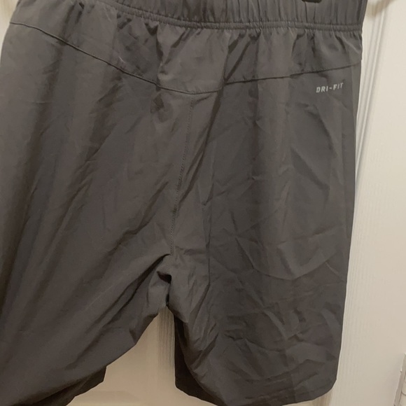 Nike Tennis Shorts - Picture 5 of 5